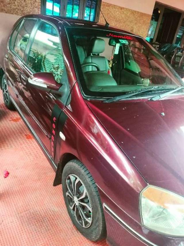 https://images10.gaadi.com/usedcar_image/3572170/original/processed_7fc5a4e1-1f01-4aa0-90a8-66c2fcc385bb.jpg?imwidth=6401