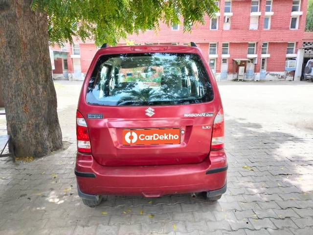 https://images10.gaadi.com/usedcar_image/3572186/original/processed_23c4787d-757e-4306-abc8-ddbd608cc5d7.jpg?imwidth=6402
