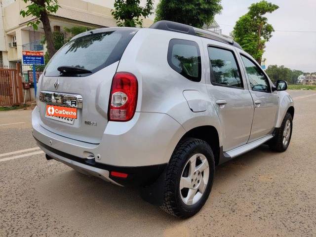 https://images10.gaadi.com/usedcar_image/3572241/original/processed_04d7c4d4-ce63-4638-9a43-19a4a1e7700e.jpeg?imwidth=6401