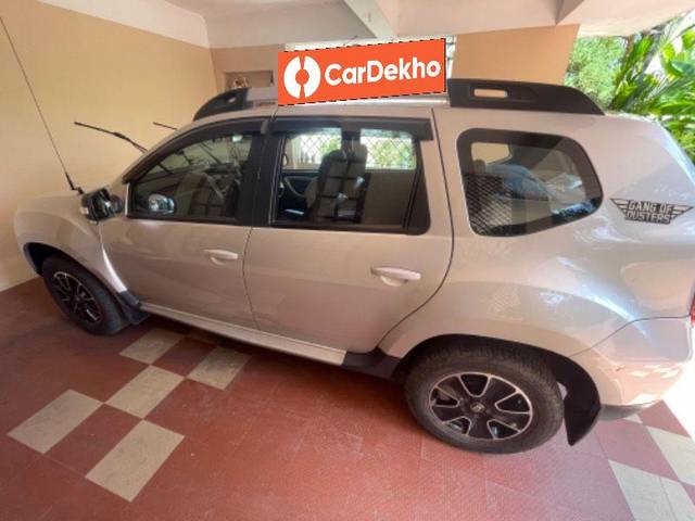 https://images10.gaadi.com/usedcar_image/3572379/original/processed_5941eb6f-761e-4f37-8f25-e2257d8eee93.jpeg?imwidth=6402