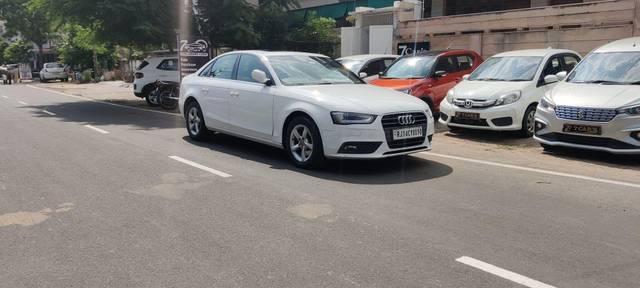 https://images10.gaadi.com/usedcar_image/3572475/original/processed_img2867381__used_car_2867381_1694426606.jpg?imwidth=6402