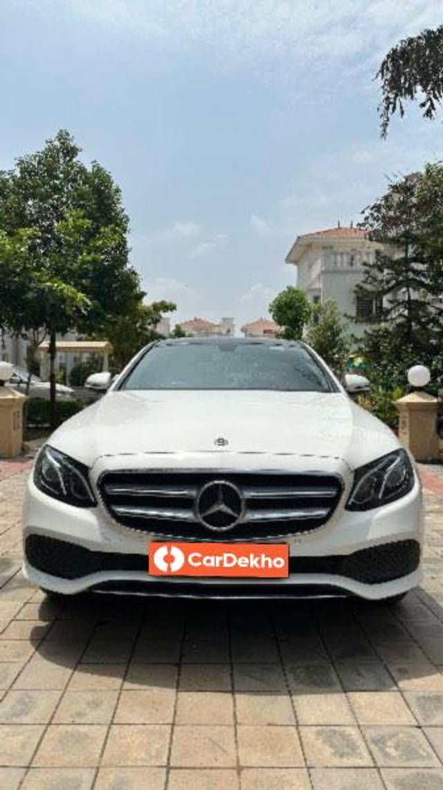 https://images10.gaadi.com/usedcar_image/3572534/original/processed_98f29c8d-d3e0-459d-b1c3-3bb6fbbc61c8.jpeg?imwidth=6400
