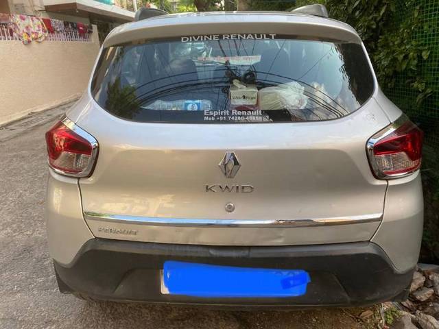 https://images10.gaadi.com/usedcar_image/3572535/original/processed_5a1ac73b-f704-460e-88a4-93953c51fd03.jpg?imwidth=6402