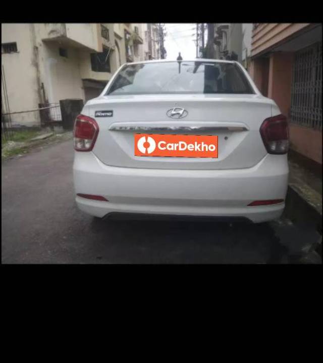 https://images10.gaadi.com/usedcar_image/3572634/original/processed_8712db6a-9aac-4c02-afa5-0f26421dbc1c.jpg?imwidth=6401