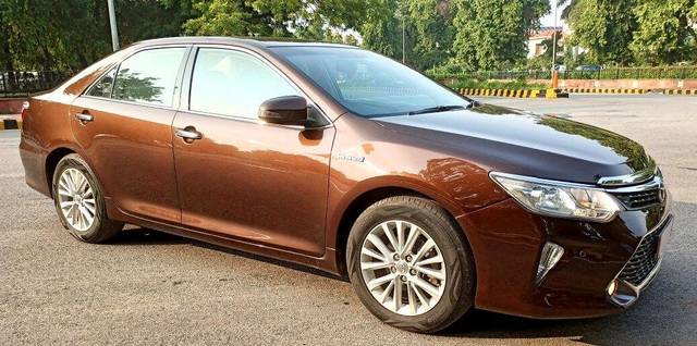 https://images10.gaadi.com/usedcar_image/3572645/original/processed_img2867503__used_car_2867503_1694433004.jpg?imwidth=6401