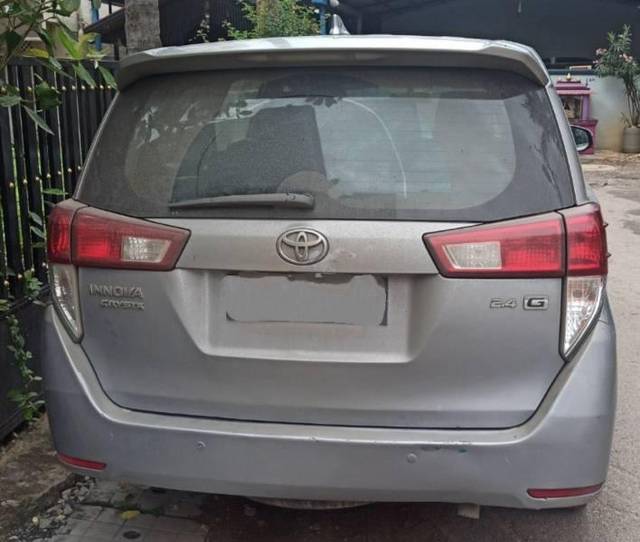 https://images10.gaadi.com/usedcar_image/3572690/original/processed_23aa8490-7ce7-4d25-a041-c2ba073a813a.jpg?imwidth=6402