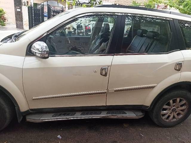 https://images10.gaadi.com/usedcar_image/3572709/original/processed_8623e8a8-b3a9-46a6-9123-b04ca0d9f924.jpg?imwidth=6400