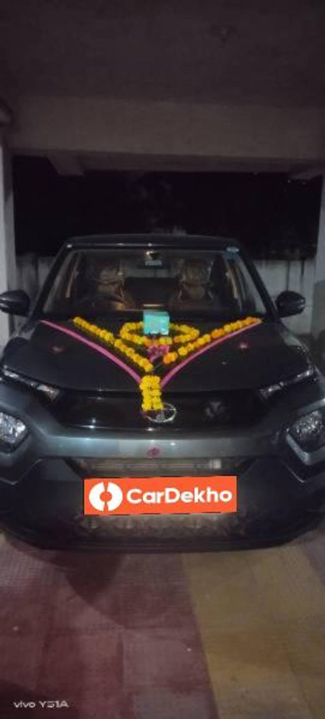 https://images10.gaadi.com/usedcar_image/3572787/original/processed_52f36502-10b5-4349-93ab-bfa5e6e97b24.jpg?imwidth=6402