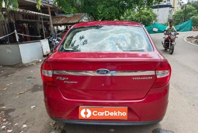 https://images10.gaadi.com/usedcar_image/3572800/original/processed_9b211f9f-a995-4600-aa85-17b0fb7840f0.jpeg?imwidth=6402
