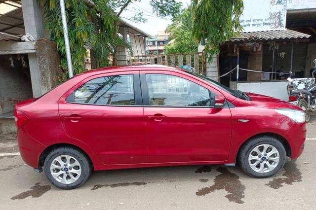 https://images10.gaadi.com/usedcar_image/3572800/original/processed_ece47ace-2173-4830-bad9-4e1c75cff5b9.jpeg?imwidth=6401