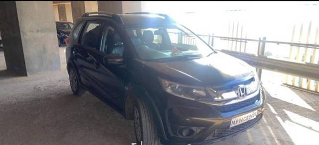 https://images10.gaadi.com/usedcar_image/3573103/original/processed_82783208-be40-4b01-b0e1-8cb833b18bbf.jpg?imwidth=6400