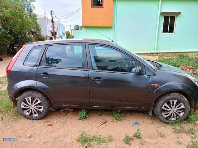 https://images10.gaadi.com/usedcar_image/3573109/original/processed_a6a4e2a9-fdb5-4ad3-bca6-5d5ddcc3e589.jpg?imwidth=6401