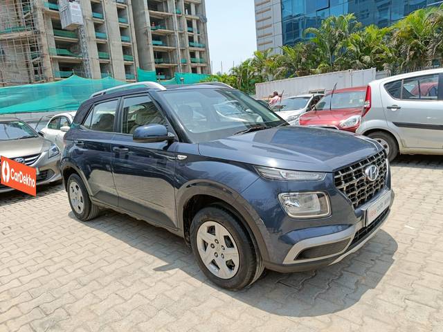 https://images10.gaadi.com/usedcar_image/3573159/original/processed_usedcar_tn07ct3064_2__11661694498514_1694498568.jpeg?imwidth=6400