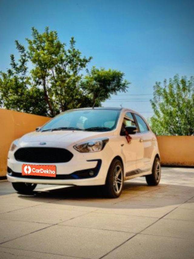 https://images10.gaadi.com/usedcar_image/3573320/original/processed_8b9e858a-9cfc-406e-a862-b8d6574c04c0.jpeg?imwidth=6400
