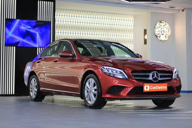 https://images10.gaadi.com/usedcar_image/3573411/original/processed_usedcar_img_5228_257331694508042_1694508131.JPG?imwidth=6400
