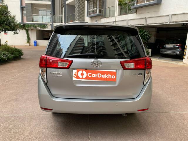 https://images10.gaadi.com/usedcar_image/3573429/original/processed_usedcar_c5126197_ef3a_4b5a_80cf_e8583d3b8c68_260071694509162_1694509332.jpeg?imwidth=6402