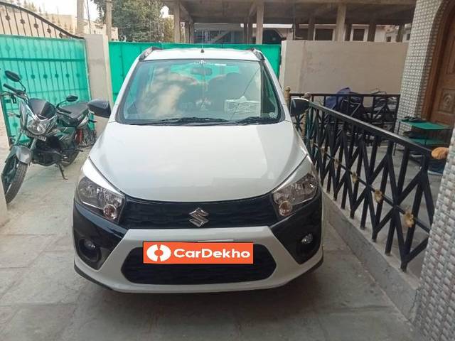 https://images10.gaadi.com/usedcar_image/3573442/original/processed_0239aa20-1a43-40f2-a88f-d8a116217453.jpg?imwidth=6400