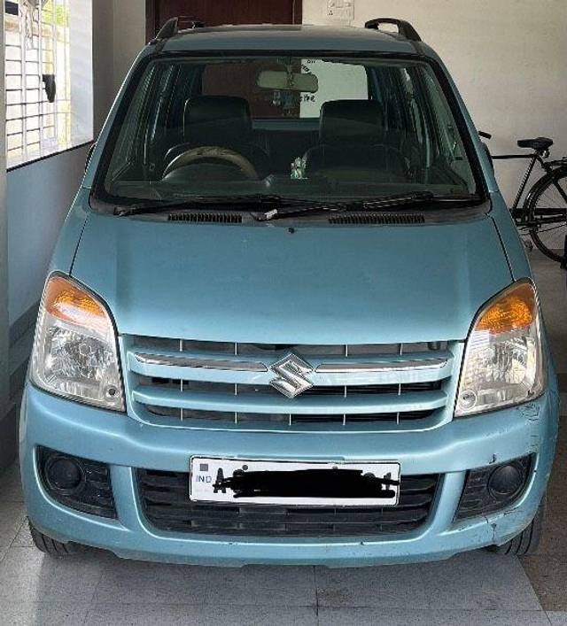 https://images10.gaadi.com/usedcar_image/3573515/original/processed_4bed19e4-e87b-40e5-9289-17a46aa17593.jpeg?imwidth=6400