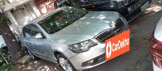 https://images10.gaadi.com/usedcar_image/3573688/original/processed_img2868122__used_car_2868122_1694518893.jpg?imwidth=6400
