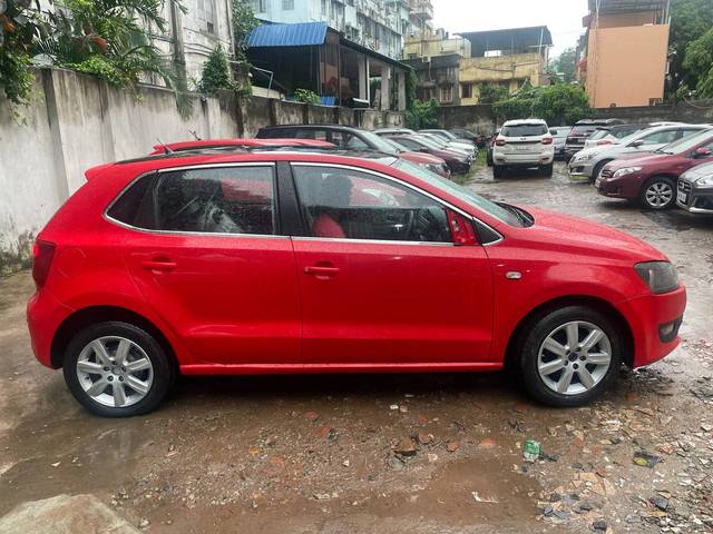https://images10.gaadi.com/usedcar_image/3573798/original/img2868208__used_car_2868208_1694521966.jpg?imwidth=6401