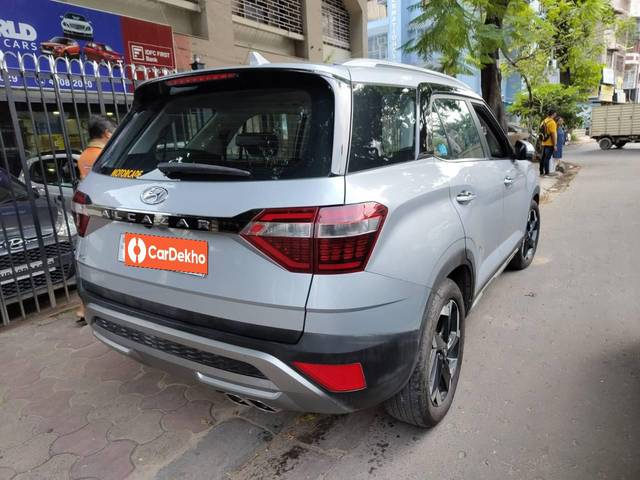 https://images10.gaadi.com/usedcar_image/3573817/original/processed_img2868224__used_car_2868224_1694522604.jpg?imwidth=6401