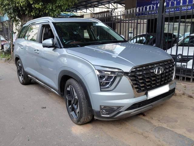 https://images10.gaadi.com/usedcar_image/3573817/original/processed_img2868224__used_car_2868224_1694522615.jpg?imwidth=6400