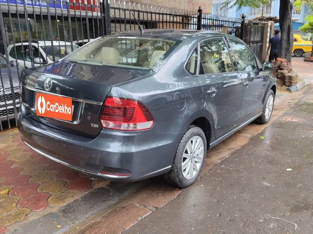 https://images10.gaadi.com/usedcar_image/3573819/original/processed_img2868226__used_car_2868226_1694522664.jpg?imwidth=6401