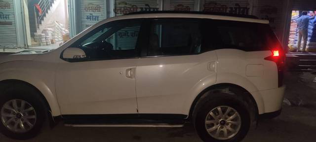 https://images10.gaadi.com/usedcar_image/3573896/original/processed_501eaeed-1f17-48d3-9299-12c88e4ccd6a.jpg?imwidth=6402