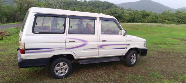 https://images10.gaadi.com/usedcar_image/3573962/original/processed_1e7e77f9-812d-402c-93f5-d0d82f7b05c8.jpg?imwidth=6401