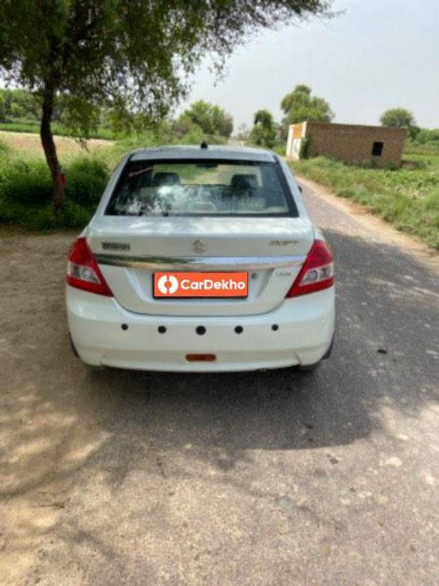 https://images10.gaadi.com/usedcar_image/3573988/original/processed_15a062ad-0114-4551-aba7-cbe3b1153e3f.jpeg?imwidth=6402