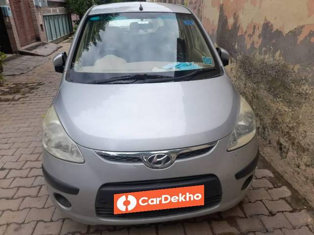 https://images10.gaadi.com/usedcar_image/3574030/original/processed_94611f76-32e7-4c31-8b3c-8a8f08e5d872.jpeg?imwidth=6400