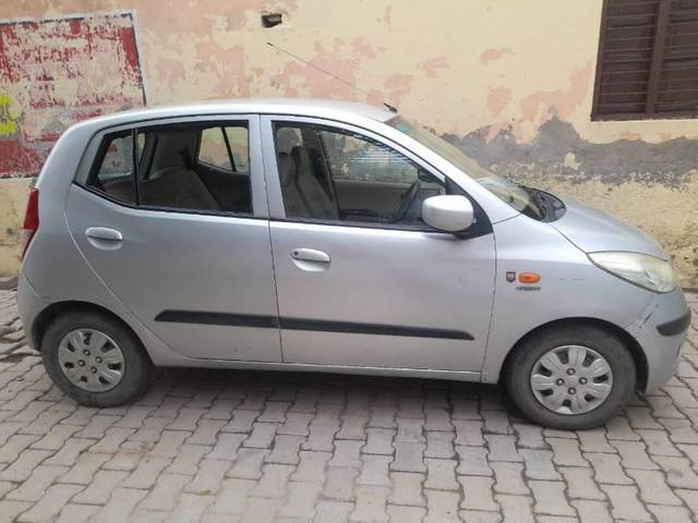 https://images10.gaadi.com/usedcar_image/3574030/original/processed_f1ee69fd-c342-4f30-a045-3bdd6ba3a5c5.jpeg?imwidth=6401