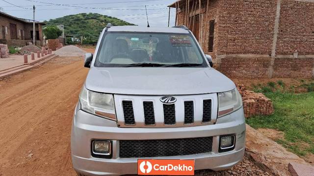 https://images10.gaadi.com/usedcar_image/3574148/original/processed_0daa0ed0-0f6d-4fe6-8cda-b1b561497741.jpg?imwidth=6400