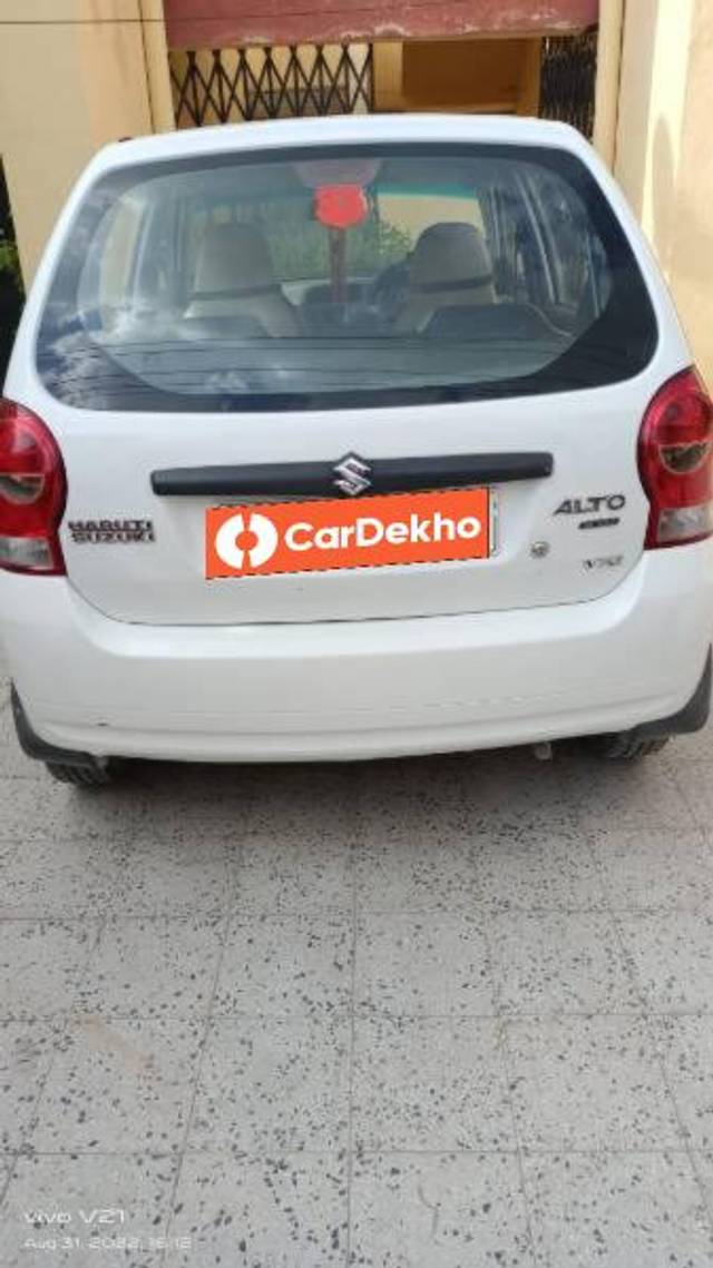 https://images10.gaadi.com/usedcar_image/3574200/original/processed_19ea1dae-6d0b-4f25-9906-c5b0a5e6d133.jpg?imwidth=6402
