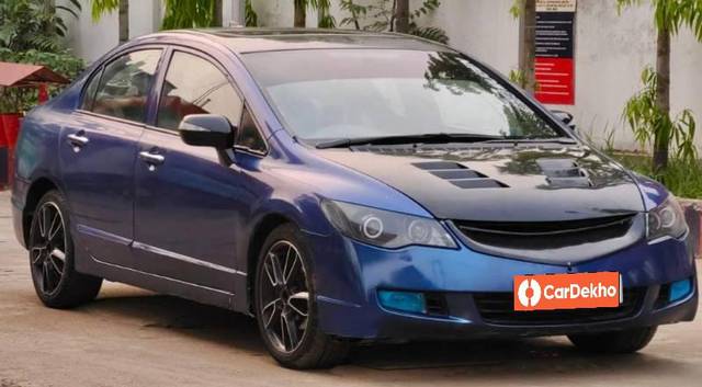 https://images10.gaadi.com/usedcar_image/3574242/original/processed_53a6f320-2056-43c5-bac4-6c39dba2956d.jpg?imwidth=6400