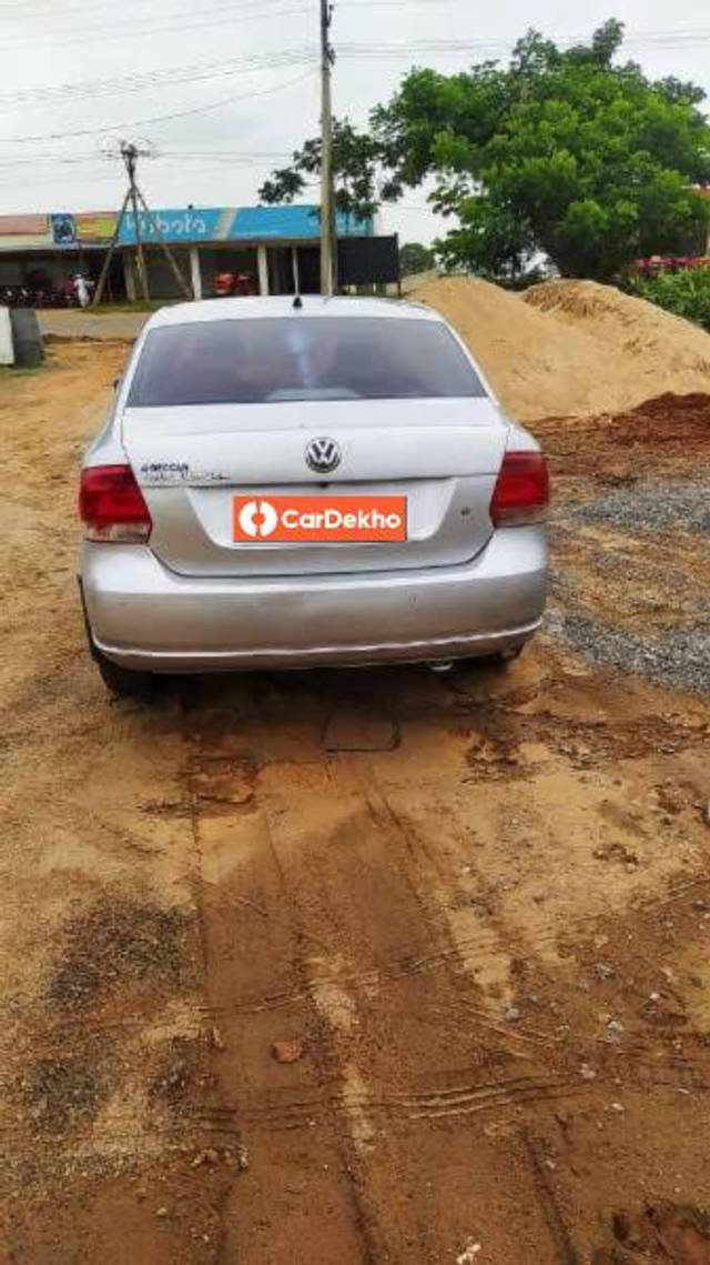 https://images10.gaadi.com/usedcar_image/3574275/original/processed_51b4fd1d-e055-49ac-8648-4cda160ce43c.jpg?imwidth=6401