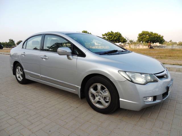 https://images10.gaadi.com/usedcar_image/3574386/original/usedcar_resized_dscn9754_7201694589910_1694589919.jpg?imwidth=6400