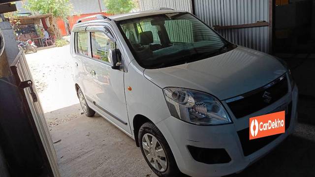 https://images10.gaadi.com/usedcar_image/3574439/original/processed_76ddc45f-e86e-4b1e-a81e-713dd75ad5f2.jpeg?imwidth=6400