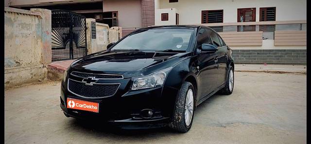 https://images10.gaadi.com/usedcar_image/3574466/original/processed_ba8d6332-c3b4-4817-8f3f-bc1764218106.jpeg?imwidth=6402