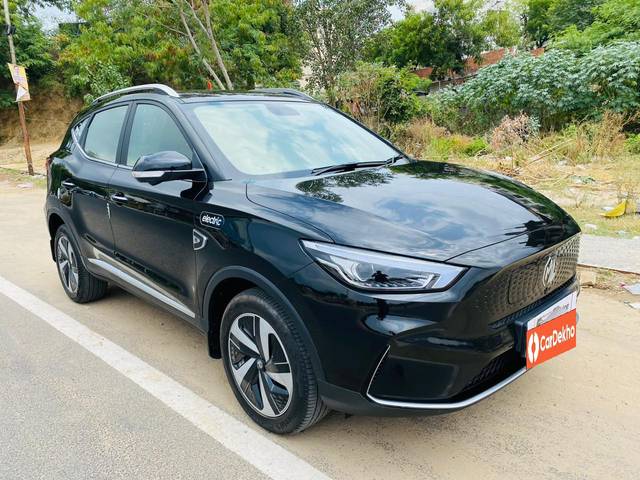 https://images10.gaadi.com/usedcar_image/3574518/original/processed_usedcar_whatsappimage2023_09_13at15602pm_1__9301694594368_1694594386.jpeg?imwidth=6400