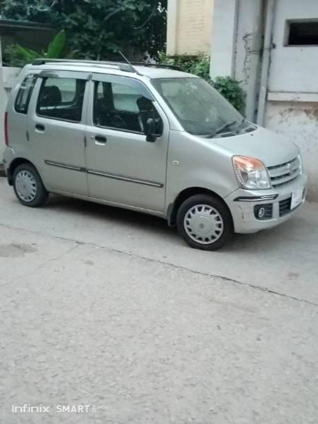 https://images10.gaadi.com/usedcar_image/3574602/original/processed_326053a0-9b3c-4574-add1-4a06e5f1dfe2.jpg?imwidth=6400