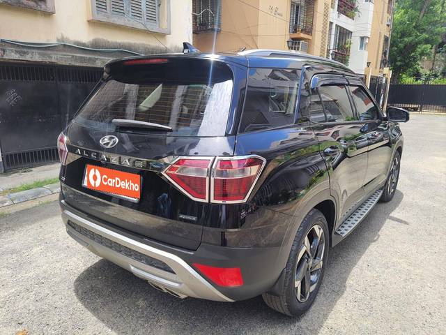 https://images10.gaadi.com/usedcar_image/3574687/original/processed_img2868749__used_car_2868749_1694602010.jpg?imwidth=6402