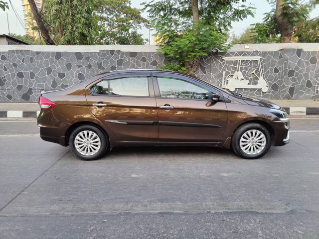 https://images10.gaadi.com/usedcar_image/3574912/original/processed_img2868918__used_car_2868918_1694610450.jpg?imwidth=6401