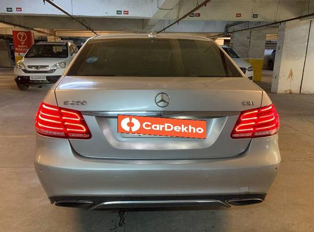 https://images10.gaadi.com/usedcar_image/3574915/original/processed_61f6c05e-c57c-4856-ae81-07e6410da8f3.jpg?imwidth=6402