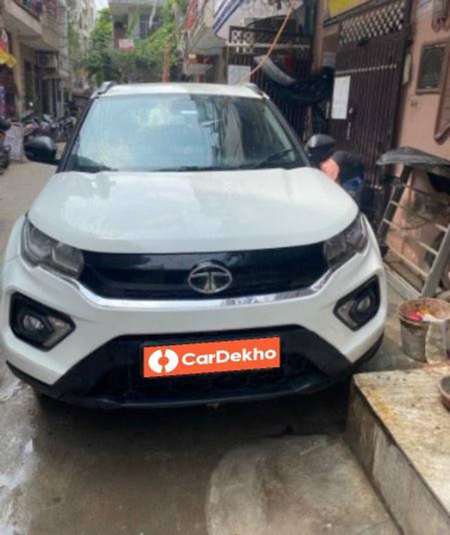 https://images10.gaadi.com/usedcar_image/3574995/original/processed_e9ab4390-44e6-4470-9832-c384716cb598.jpeg?imwidth=6400