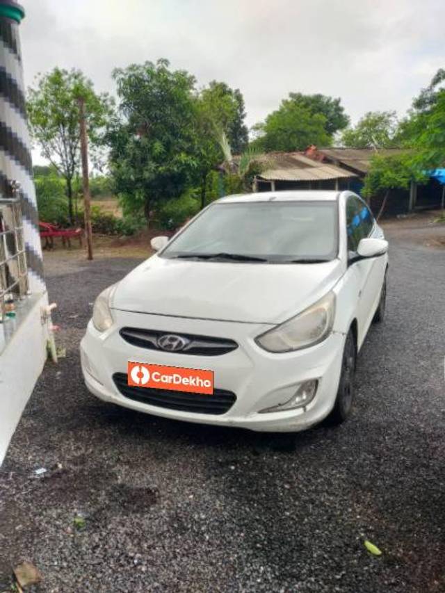https://images10.gaadi.com/usedcar_image/3575036/original/processed_dfb16f80-36a2-4ba4-a300-747b8a460790.jpg?imwidth=6401
