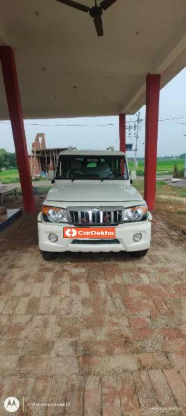 https://images10.gaadi.com/usedcar_image/3575154/original/processed_bf0d79b1-c16c-460a-a1bb-2fec619a5e22.jpg?imwidth=6402