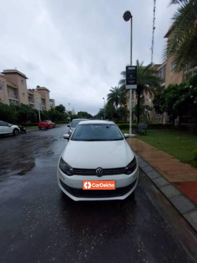https://images10.gaadi.com/usedcar_image/3575197/original/processed_abba7eba-7f7c-4591-8ea8-6587f17beaf8.jpg?imwidth=6400