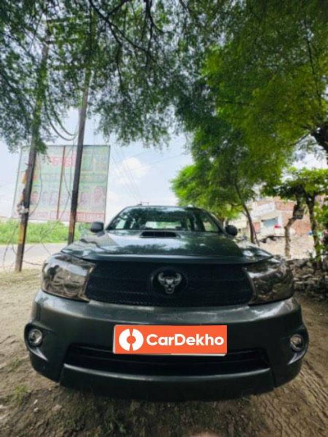https://images10.gaadi.com/usedcar_image/3575307/original/processed_fca2b734-1632-4e44-a7cd-16f9fbfc8eb5.jpeg?imwidth=6400