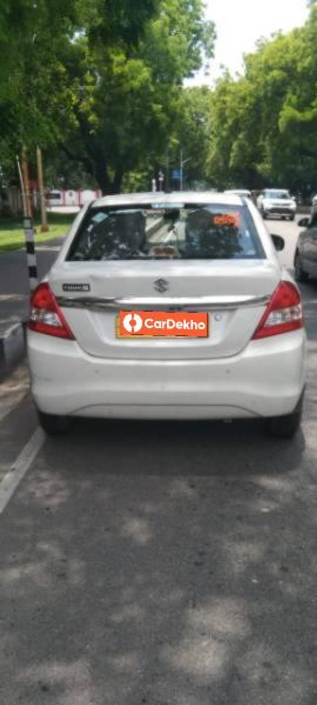 https://images10.gaadi.com/usedcar_image/3575323/original/processed_83a7ec49-a7c4-4fce-a3ae-bcce64fdbbe9.jpg?imwidth=6402
